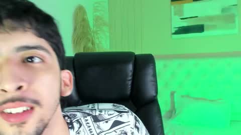 Snapshot of salvatore_monterey chatting on September 8, 2025, 8:30 pm salvatore online show from September 8, 2025, 8:30 pm