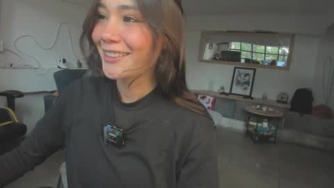 Stefana    or    Samchispas online show from November 19, 2025, 9:15 pm