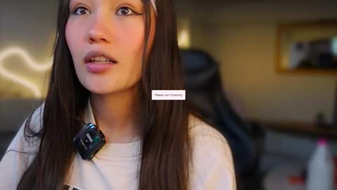 Stefana    or    Samchispas online show from November 24, 2025, 9:03 pm