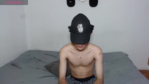 sam__cute online show from November 10, 2025, 1:54 pm