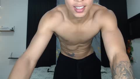 sammmikee online show from February 22, 2025, 1:33 am