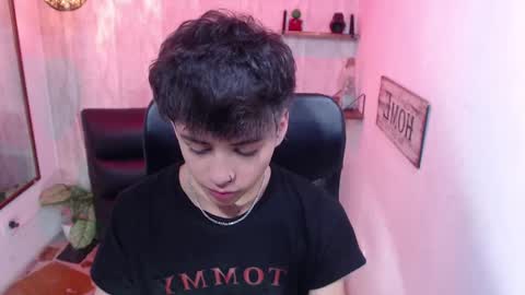 Sam online show from February 19, 2025, 1:17 pm