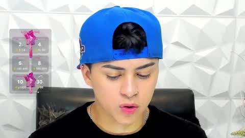 Snapshot of sam_daves_ chatting on November 19, 2025, 3:12 pm Sam online show from November 19, 2025, 3:12 pm