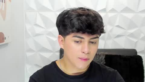 Snapshot of sam_daves_ chatting on December 2, 2025, 2:23 pm Sam online show from December 2, 2025, 2:23 pm