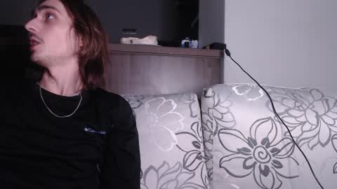 sam_skywalker online show from February 3, 2025, 6:39 pm