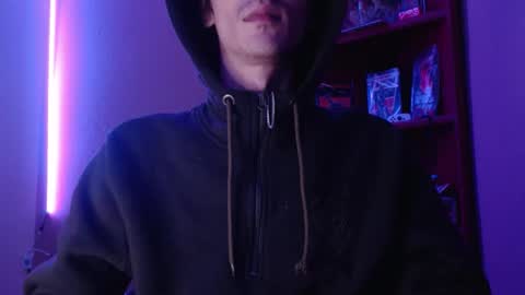 sam_skywalker online show from November 7, 2025, 9:37 pm