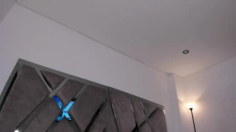 samaay_ online show from April 6, 2026, 2:09 am