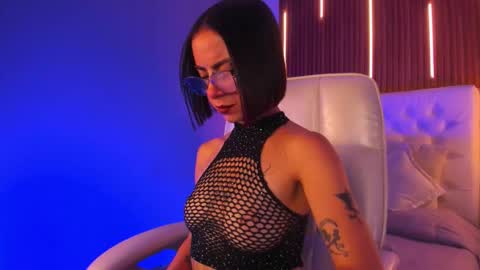 samabiecrussie online show from October 22, 2025, 11:48 pm