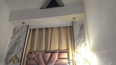 samaelandlilitt online show from November 10, 2025, 9:41 am