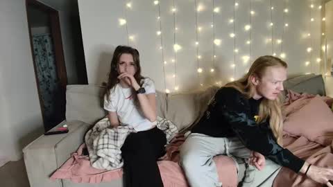 samandlogan8 online show from January 17, 2026, 2:16 am