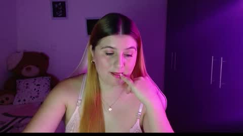 samanta_0277 online show from March 12, 2026, 4:51 am