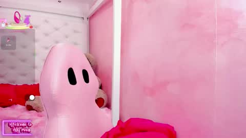 samanta__milk online show from September 11, 2025, 7:47 pm