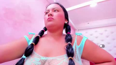 samanta__milk online show from October 18, 2025, 12:28 pm