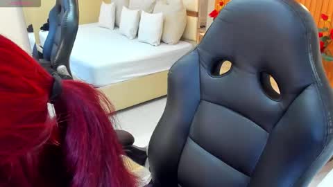 samantha   online show from December 20, 2025, 8:38 pm