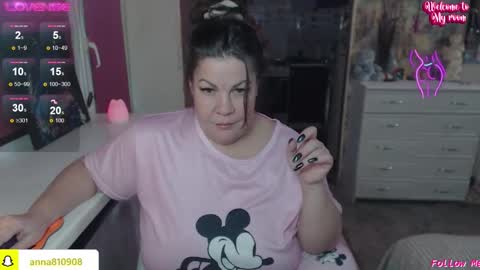 Snapshot of samanta_shy chatting on January 13, 2026, 5:18 pm Marry online show from January 13, 2026, 5:18 pm