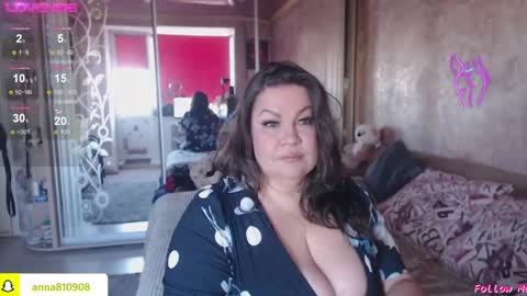 Snapshot of samanta_shy chatting on April 14, 2026, 2:01 pm Marry online show from April 14, 2026, 2:01 pm