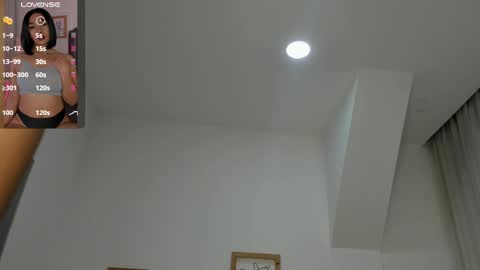 Snapshot of samanta_william chatting on February 10, 2025, 3:03 am samanta online show from February 10, 2025, 3:03 am