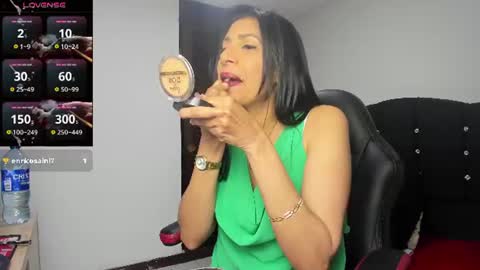 samantha1_rosse01 online show from June 19, 2026, 8:56 pm