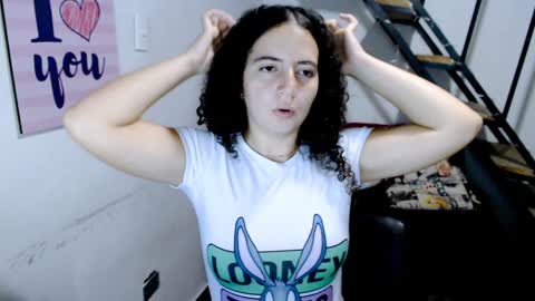 Snapshot of samantha2girl chatting on December 2, 2024, 11:29 pm samantha online show from December 2, 2024, 11:29 pm
