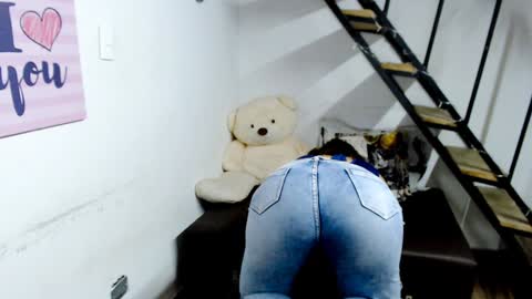 Snapshot of samantha2girl chatting on December 10, 2024, 10:16 pm samantha online show from December 10, 2024, 10:16 pm