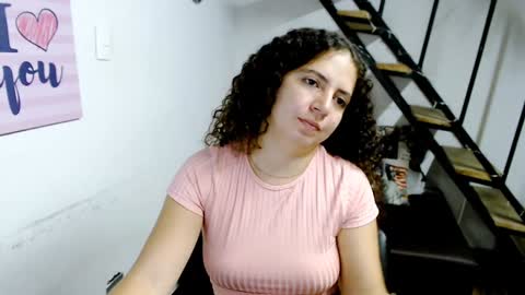 Snapshot of samantha2girl chatting on December 11, 2024, 7:57 pm samantha online show from December 11, 2024, 7:57 pm