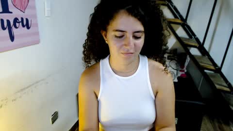 Snapshot of samantha2girl chatting on December 19, 2024, 2:23 am samantha online show from December 19, 2024, 2:23 am