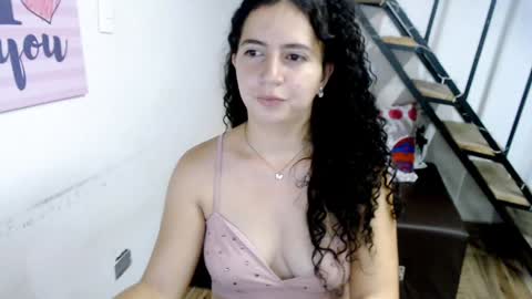 Snapshot of samantha2girl chatting on January 31, 2025, 1:43 am samantha online show from January 31, 2025, 1:43 am