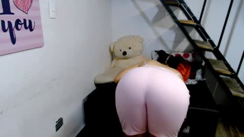 Snapshot of samantha2girl chatting on February 4, 2025, 1:45 am samantha online show from February 4, 2025, 1:45 am