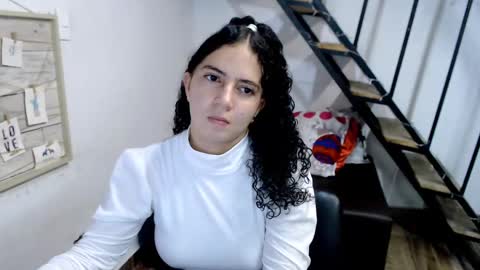 Snapshot of samantha2girl chatting on February 18, 2025, 9:09 pm samantha online show from February 18, 2025, 9:09 pm