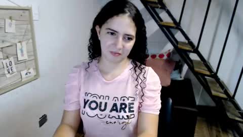 Snapshot of samantha2girl chatting on March 4, 2025, 6:50 pm samantha online show from March 4, 2025, 6:50 pm