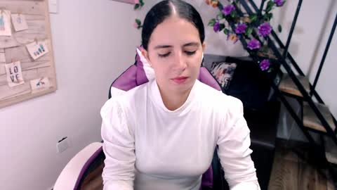 Snapshot of samantha2girl chatting on April 16, 2026, 5:14 pm samantha online show from April 16, 2026, 5:14 pm