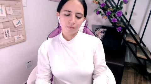 Snapshot of samantha2girl chatting on April 16, 2026, 9:39 pm samantha online show from April 16, 2026, 9:39 pm
