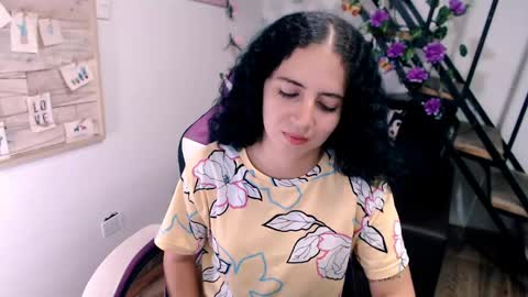 Snapshot of samantha2girl chatting on April 18, 2026, 6:34 pm samantha online show from April 18, 2026, 6:34 pm