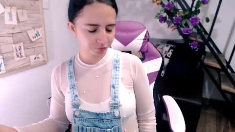 Snapshot of samantha2girl chatting on April 19, 2026, 6:07 pm samantha online show from April 19, 2026, 6:07 pm