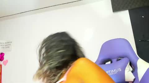  Samanthasmile  online show from July 19, 2026, 5:05 pm