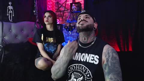 Snapshot of samantha_abrill chatting on January 24, 2025, 1:03 am Samantha and Victor online show from January 24, 2025, 1:03 am