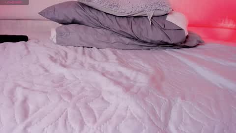 Snapshot of samantha_beckham chatting on February 14, 2025, 5:36 pm Samantha Beckham online show from February 14, 2025, 5:36 pm