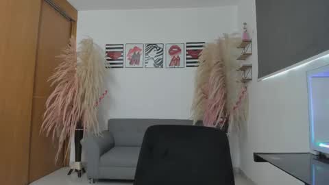 Samantha ga online show from February 22, 2025, 2:08 pm