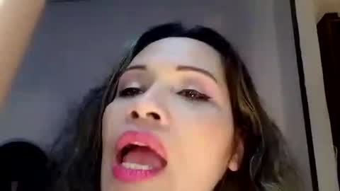 Samantha  Gomez  online show from March 10, 2025, 11:32 am