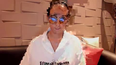 Samantha online show from February 23, 2025, 4:07 am