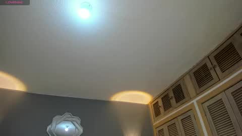  Samanthaa online show from December 14, 2025, 11:26 am