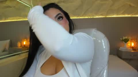  Samanthaa online show from May 18, 2026, 12:00 pm