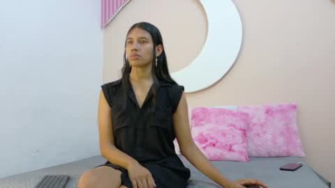 samanthalaurent online show from June 18, 2026, 7:29 pm