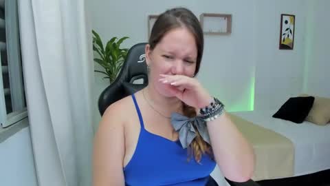 Samantha samy online show from December 18, 2024, 1:37 am