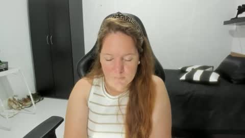 Samantha samy online show from November 15, 2025, 10:15 pm