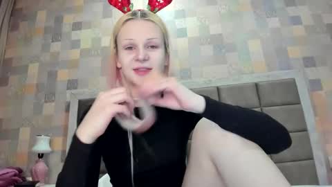 Samantha online show from December 11, 2024, 4:42 pm