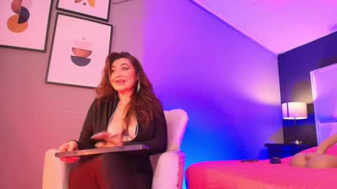 Samanta online show from September 25, 2025, 8:01 pm