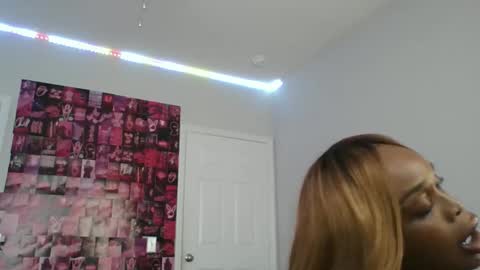 Snapshot of samanthaporsha chatting on February 3, 2025, 5:35 pm samanthaporsha online show from February 3, 2025, 5:35 pm