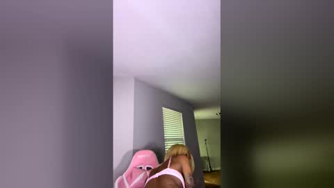Snapshot of samanthaporsha chatting on May 2, 2026, 4:23 pm samanthaporsha online show from May 2, 2026, 4:23 pm