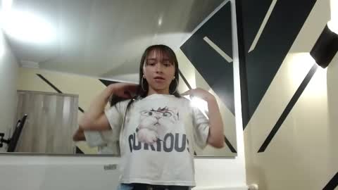 Snapshot of samara_purple chatting on January 9, 2025, 2:29 pm Dafne  online show from January 9, 2025, 2:29 pm